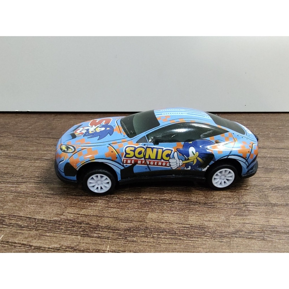Sonic the Hedgehog Car A8